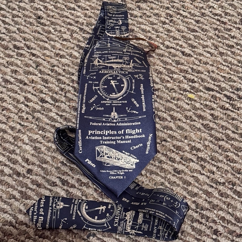 Museum Artifacts Men's Necktie Tie 100% Silk Principles of Flight Made In USA